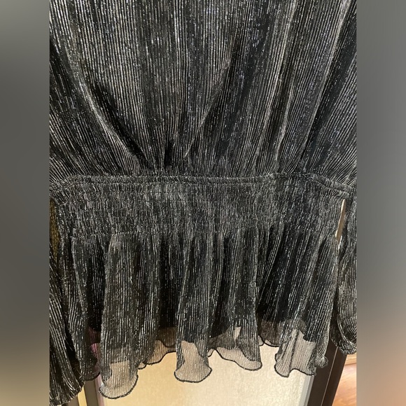 Elegant Black Women's Top - Picture 2 of 9